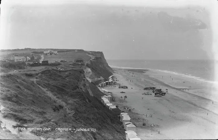 Framed Print : Runton Gap, Cromer Framed Print : Runton Gap, Cromer
