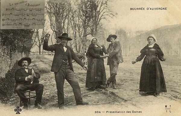 Rural folk doing the Bourr饠D Auvergne dance
