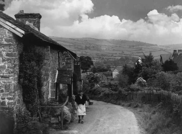 Framed Print : Rural Scene / Radnorshire Framed Print : Rural Scene / Radnorshire
