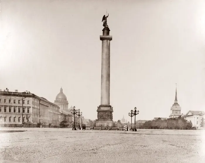 Framed Print : Russia - Alexander, Alexandrian Column, St. Petersburg Framed Print : Russia - Alexander, Alexandrian Column, St. Petersburg