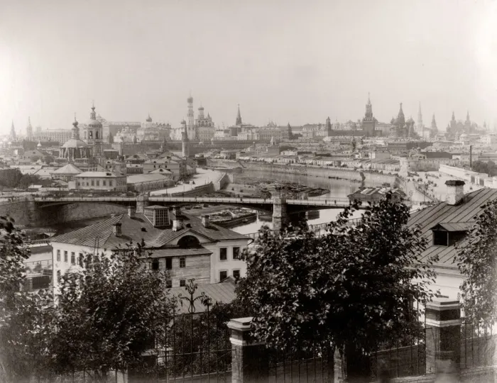 Framed Print : Russia - rooftop view of Moscow towards the Kremlin Framed Print : Russia - rooftop view of Moscow towards the Kremlin