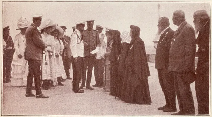 Framed Print : Russia - Tsar Nicholas II meets Crimean War veterans Framed Print : Russia - Tsar Nicholas II meets Crimean War veterans