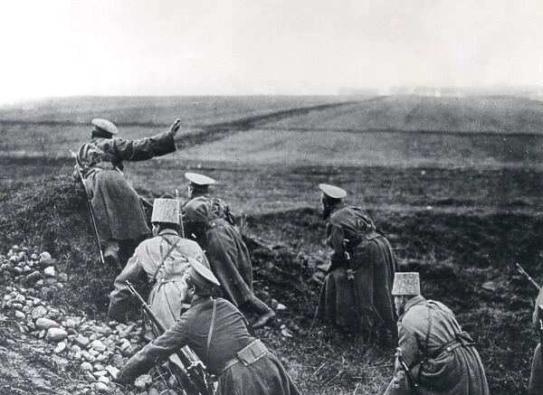Russian infantry patrol reconnoitring, WW1