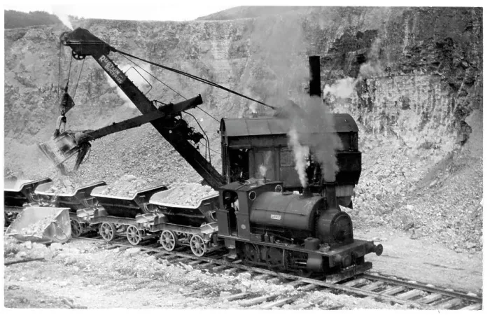 Framed Print : A Ruston-Bucyrus 25-RB steam navvy loading side-tipping wago Framed Print : A Ruston-Bucyrus 25-RB steam navvy loading side-tipping wago