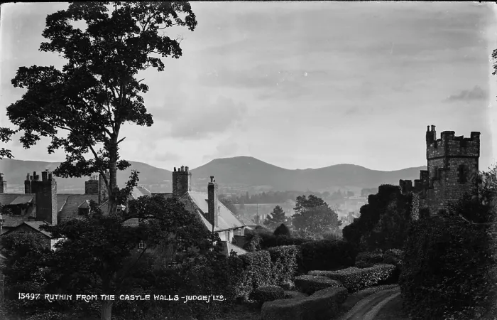 Framed Print : Ruthin from the Castle Walls Framed Print : Ruthin from the Castle Walls