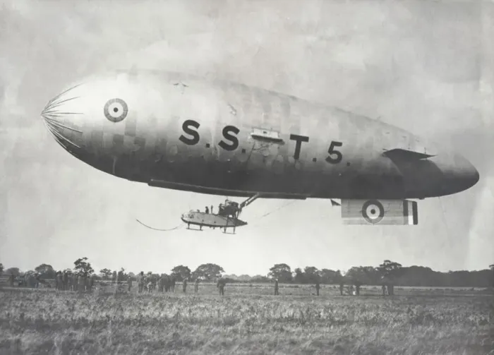 Framed Print : S. S. T. 5 Royal Naval Air Service Rnas Patrol Non-Rigid A? Framed Print : S. S. T. 5 Royal Naval Air Service Rnas Patrol Non-Rigid A?