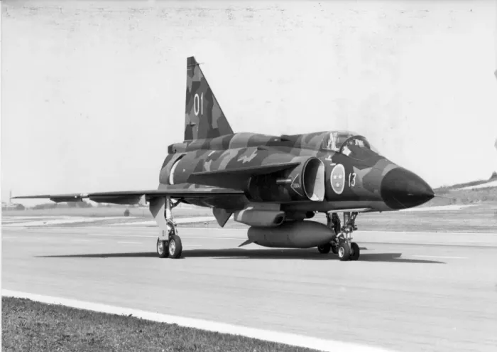 Framed Print : Saab SH37 Viggen Framed Print : Saab SH37 Viggen