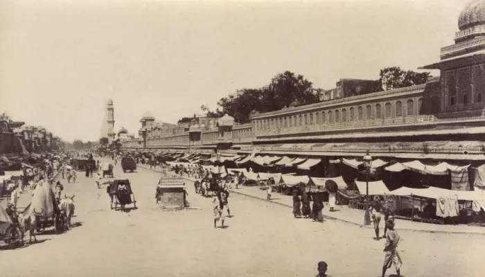 Framed Print : The Sadar Bazaar, Delhi, India Framed Print : The Sadar Bazaar, Delhi, India