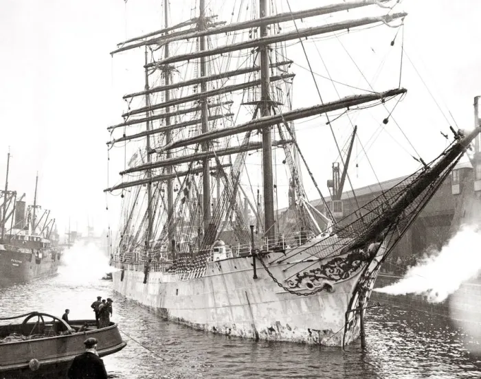 Framed Print : Sailing ship Glasgow docks, cargo Australian wheat, 1931 Framed Print : Sailing ship Glasgow docks, cargo Australian wheat, 1931