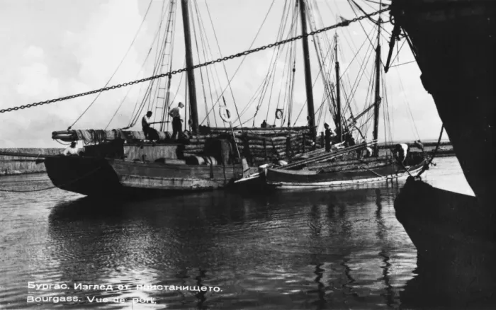 Framed Print : Sailing ships at Burgas, Bulgaria Framed Print : Sailing ships at Burgas, Bulgaria