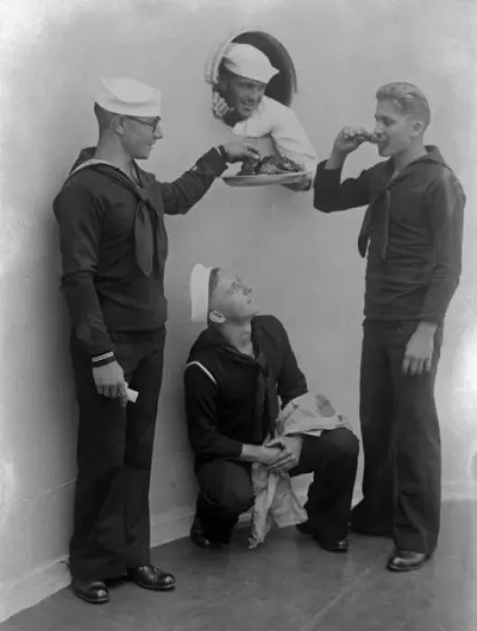 Framed Print : Sailors Snack Framed Print : Sailors Snack