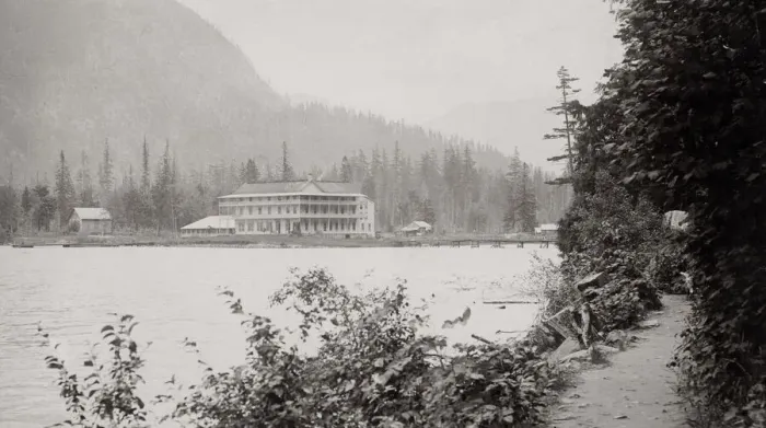 Framed Print : Saint Alice Hotel, Harrison Hot Springs British Columbia Can Framed Print : Saint Alice Hotel, Harrison Hot Springs British Columbia Can