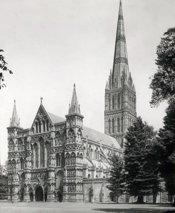 Framed Print : Salisbury Cathedral, Salisbury, Wiltshire Framed Print : Salisbury Cathedral, Salisbury, Wiltshire