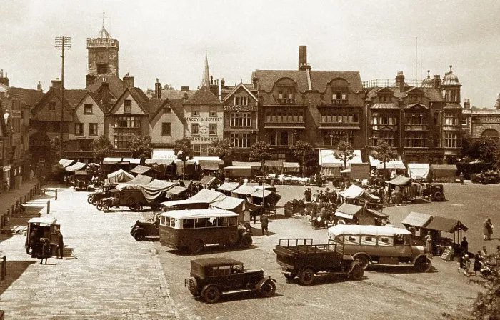 Framed Print : Salisbury Market Square, early 1900s Framed Print : Salisbury Market Square, early 1900s