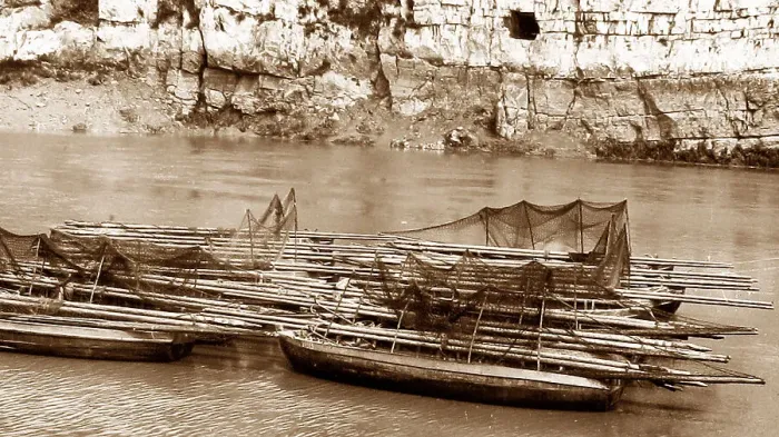 Framed Print : Salmon Fishing boats, Chepstow Framed Print : Salmon Fishing boats, Chepstow