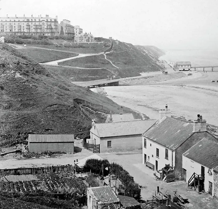 Framed Print : Saltburn-by-the-Sea, Victorina period Framed Print : Saltburn-by-the-Sea, Victorina period