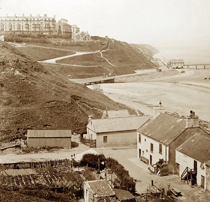 Framed Print : Saltburn-by-the-Sea, Victorina period Framed Print : Saltburn-by-the-Sea, Victorina period
