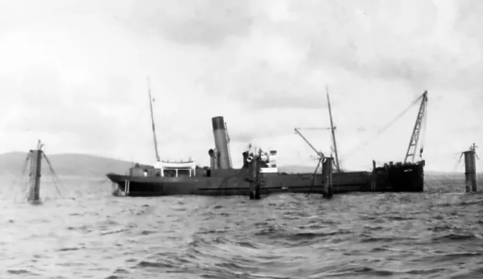 Framed Print : A salvage boat, Scapa Flow, Orkney, June 1919 Framed Print : A salvage boat, Scapa Flow, Orkney, June 1919