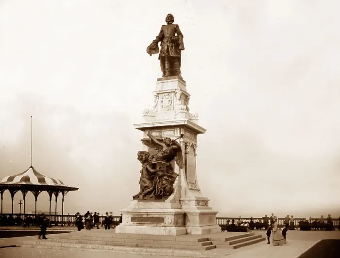Framed Print : Samuel de Champlain Monument, Quebec, Canada Framed Print : Samuel de Champlain Monument, Quebec, Canada