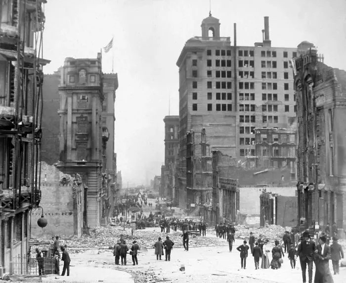 Framed Print : San Francisco Earthquake in 1906 Framed Print : San Francisco Earthquake in 1906