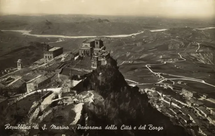 Framed Print : San Marino - Panorama of The City, Defensive Walls and Borgo Framed Print : San Marino - Panorama of The City, Defensive Walls and Borgo