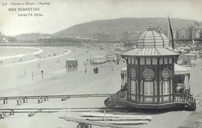 Framed Print : San Sebastian, Spain - Decorative bathing house Framed Print : San Sebastian, Spain - Decorative bathing house