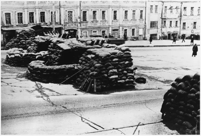 Framed Print : Sandbags in Moscow Framed Print : Sandbags in Moscow