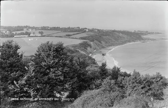 Framed Print : Sandown at Whitecliff Bay Framed Print : Sandown at Whitecliff Bay