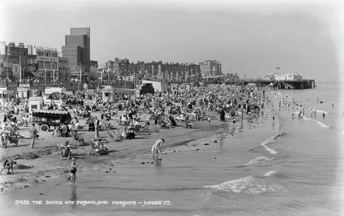 Framed Print : The Sands and Dreamland Framed Print : The Sands and Dreamland