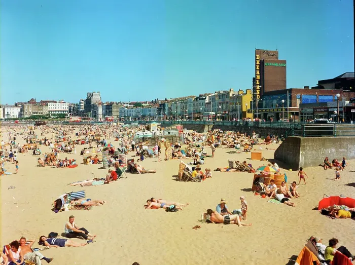 Framed Print : The sands, Margate Framed Print : The sands, Margate