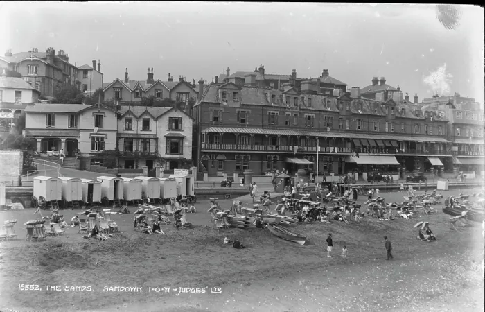 Framed Print : The Sands, Sandown Framed Print : The Sands, Sandown