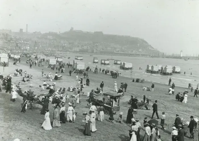Framed Print : Sands Scarborough Framed Print : Sands Scarborough