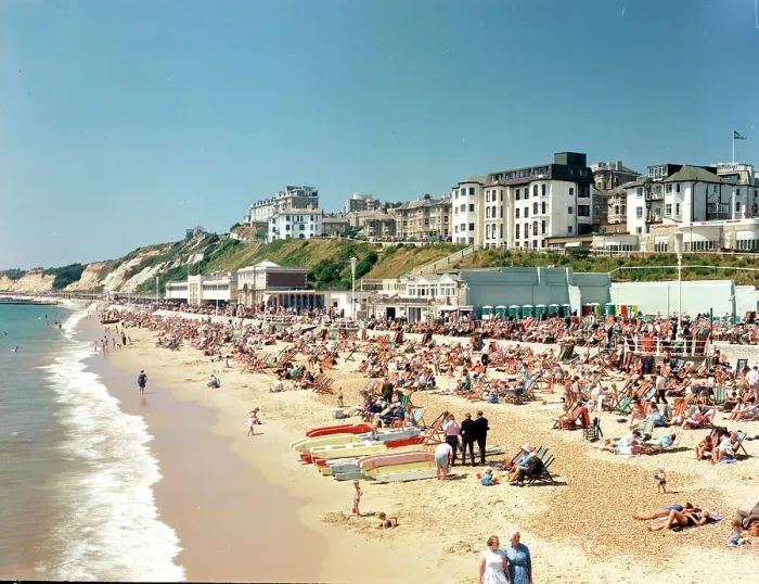 Framed Print : The sands and West Cliff, Bournemouth Framed Print : The sands and West Cliff, Bournemouth