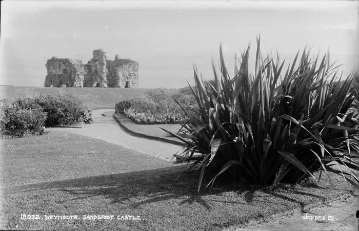 Framed Print : Sandsfoot Castle Ruins Framed Print : Sandsfoot Castle Ruins