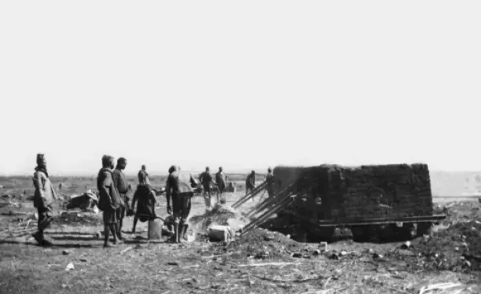 Framed Print : Sanitation team clearing refuse, Maktau Camp, Kenya, WW1 Framed Print : Sanitation team clearing refuse, Maktau Camp, Kenya, WW1