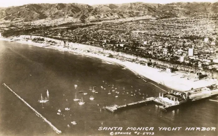 Framed Print : Santa Monica Yacht Harbour, California, USA Framed Print : Santa Monica Yacht Harbour, California, USA
