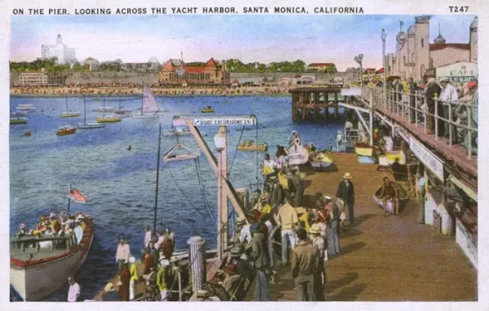 Framed Print : Santa Monica Yacht Harbour, California, USA Framed Print : Santa Monica Yacht Harbour, California, USA
