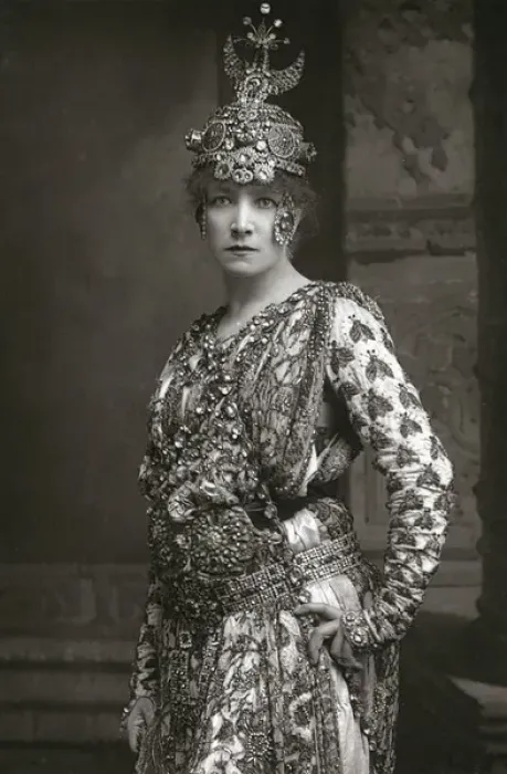Framed Print : Sarah Bernhardt Framed Print : Sarah Bernhardt