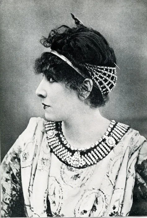 Framed Print : Sarah Bernhardt, French actress, as Theodora Framed Print : Sarah Bernhardt, French actress, as Theodora