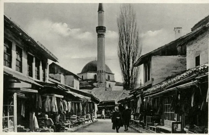 Framed Print : Sarajevo, Bosnia Herzegovina - Trgovke St in the Bascarsija Framed Print : Sarajevo, Bosnia Herzegovina - Trgovke St in the Bascarsija