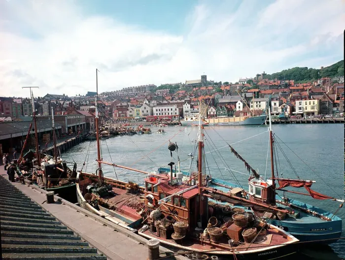 Framed Print : Scarborough - The harbour Framed Print : Scarborough - The harbour