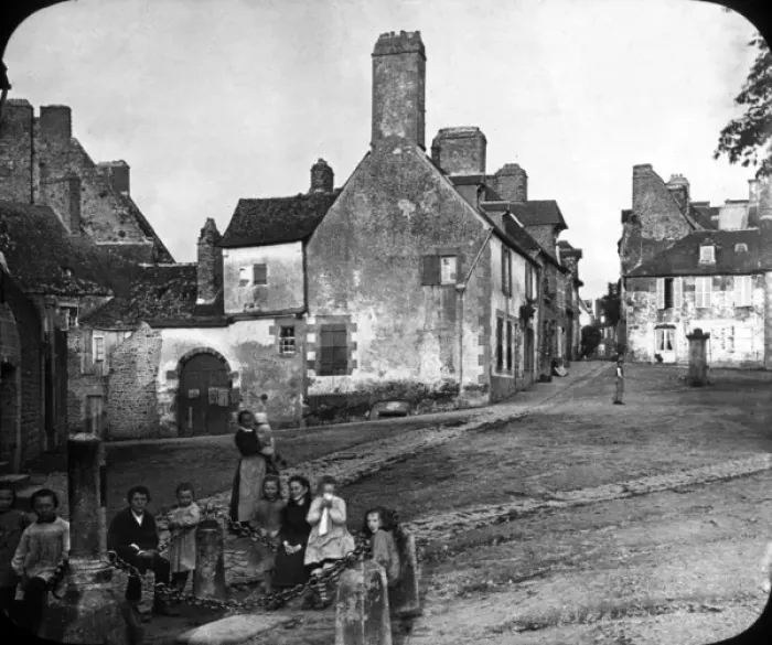 Framed Print : Scene in Avranches, Normandy, France Framed Print : Scene in Avranches, Normandy, France