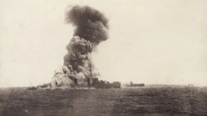 Framed Print : Scene during the Battle of Dogger Bank, WW1 Framed Print : Scene during the Battle of Dogger Bank, WW1