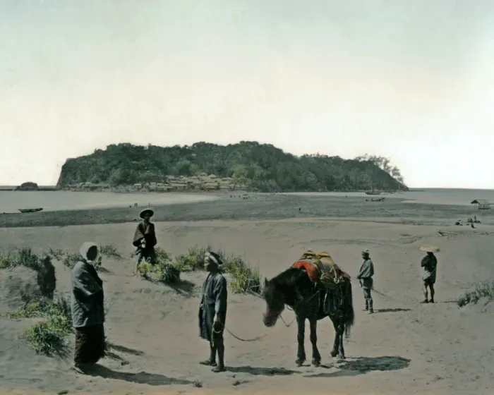 Framed Print : Scene on a beach, Enoshima, Japan Framed Print : Scene on a beach, Enoshima, Japan