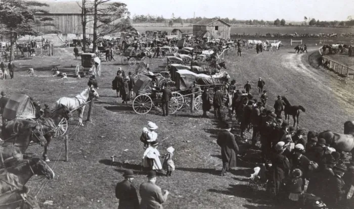 Framed Print : Scene at a busy country racecourse Framed Print : Scene at a busy country racecourse