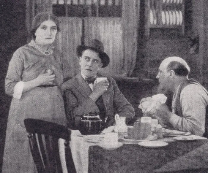 Framed Print : A scene from The Lodger (1926) Framed Print : A scene from The Lodger (1926)