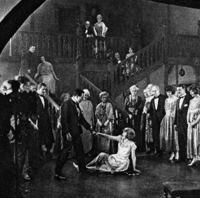 Framed Print : A scene from Paddy the Next Best Thing (1923) Framed Print : A scene from Paddy the Next Best Thing (1923)