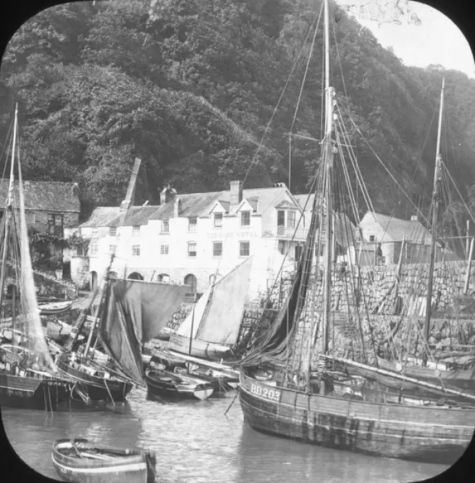 Framed Print : Scenery of Devon - Clovelly - round Britain in a yacht Framed Print : Scenery of Devon - Clovelly - round Britain in a yacht