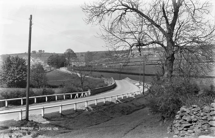Framed Print : Scenic Road in Danby Framed Print : Scenic Road in Danby