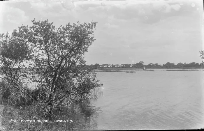 Framed Print : Scenic View of Barton Broad Framed Print : Scenic View of Barton Broad